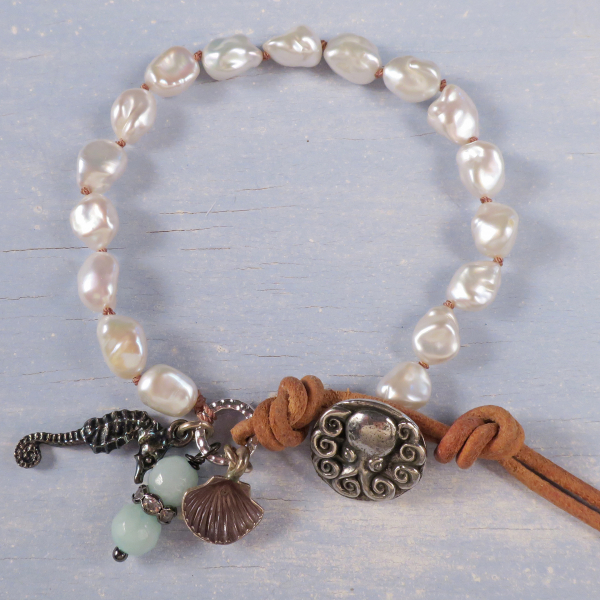 Boho pearl bracelet