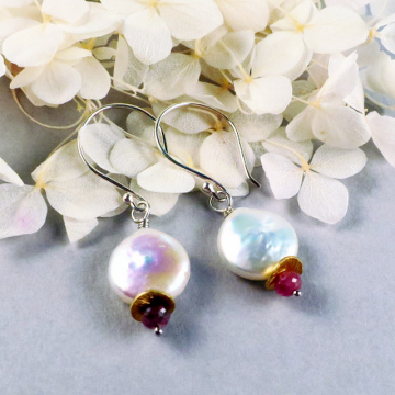 Coin pearl and tournamaline earrings
