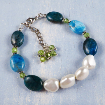 pearl and apatite bracelet