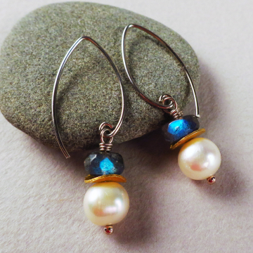 handmade pearl and labradorite earrings handmade pearl and labradorite earrings