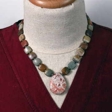 Mexican lace agate necklace