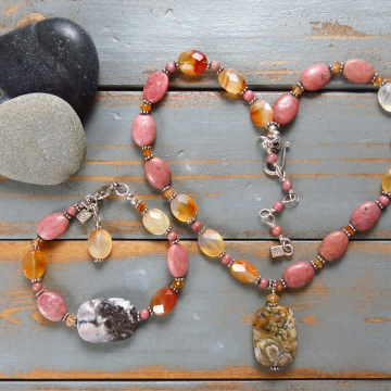 Rhodonite and Carnelian Necklace and Bracelet Rhodonite and Carnelian Necklace