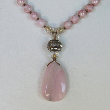 necklace-knotted-pink-opal-5.jpg